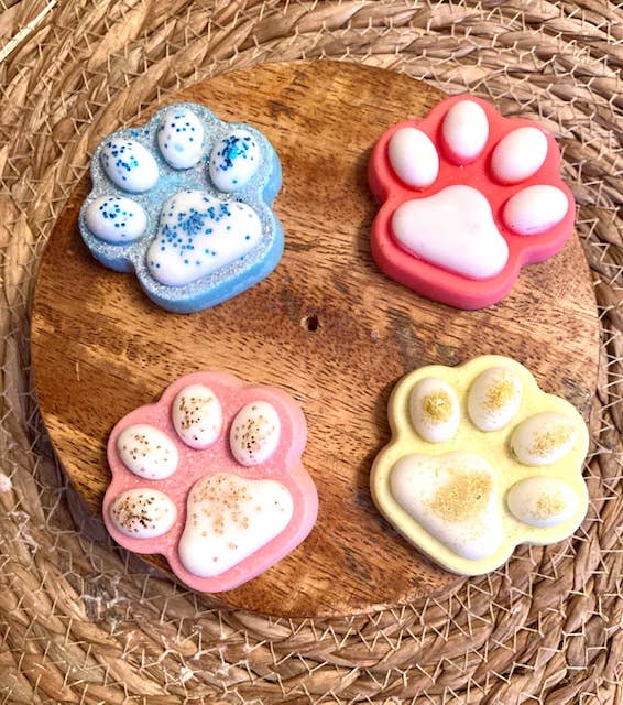 Dog Candle Melt