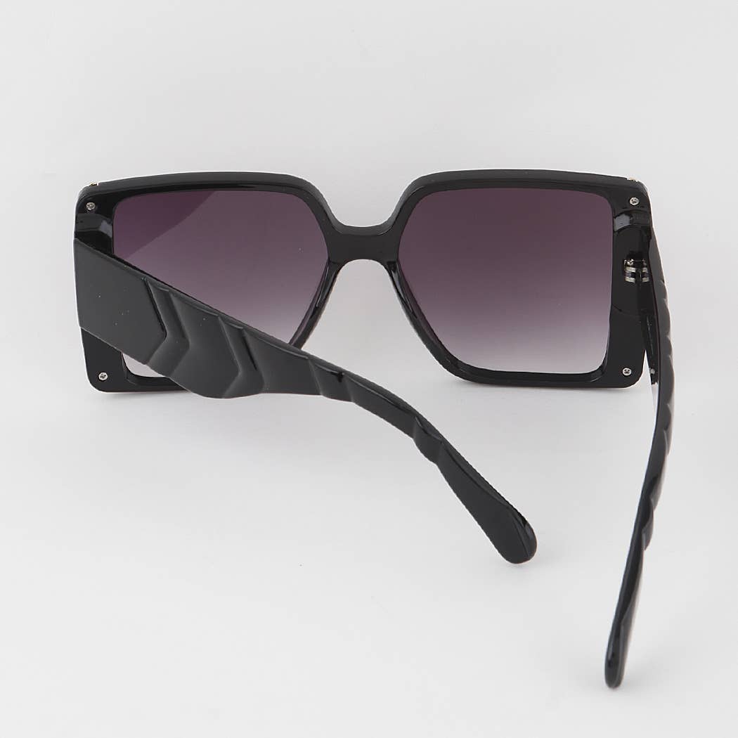 Modern Stripe Box Sunglasses: Mix Color